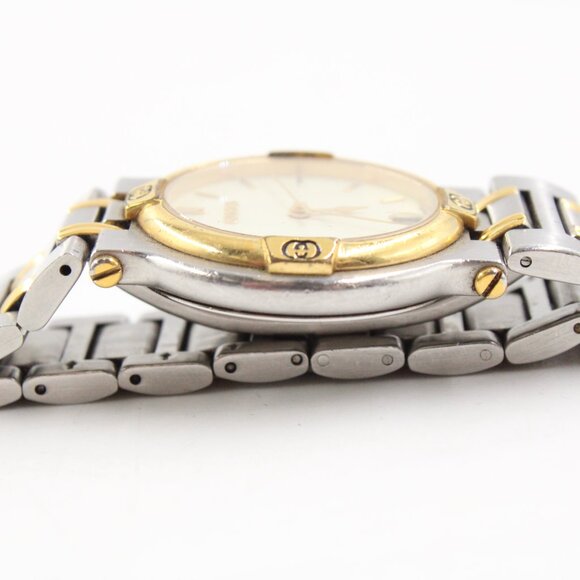 Pre-Loved Vintage Gucci 9000M 25mm Silver & Gold-Tone Wristwatch Quartz Movement - Picture 8 of 9